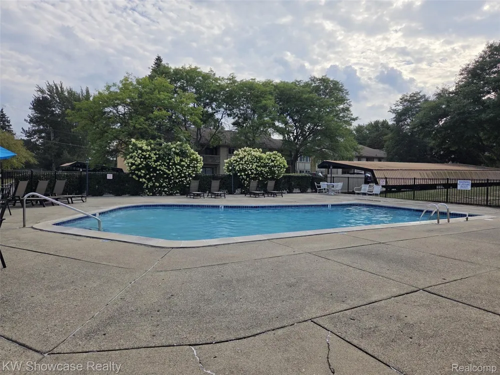 27860 Berrywood Lane #20 Farmington Hills City, MI 48334