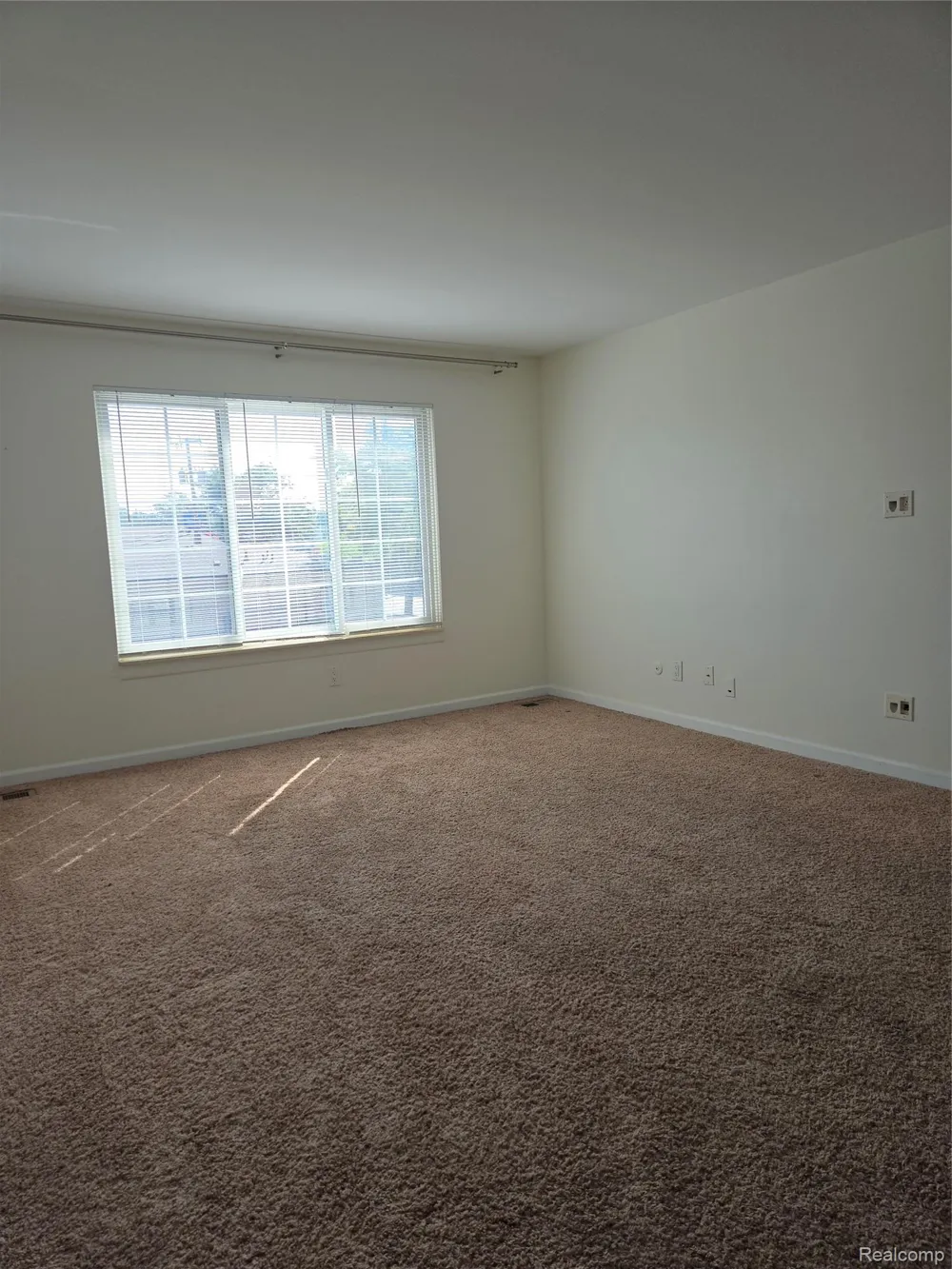 1160 Catalpa Drive Berkley City, MI 48072