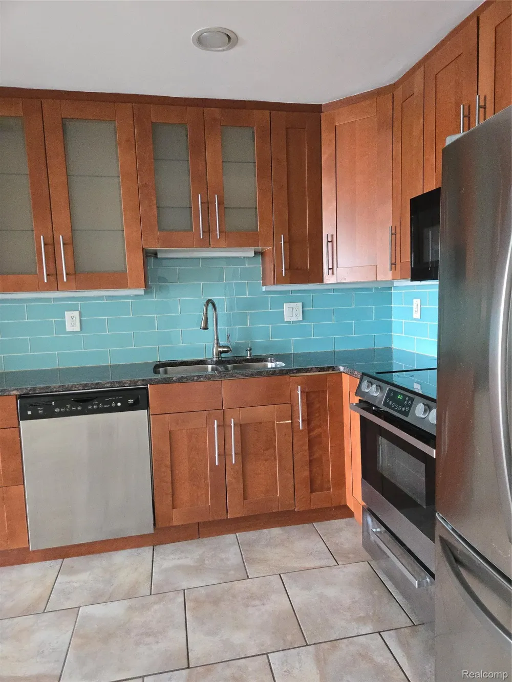 1160 Catalpa Drive Berkley City, MI 48072