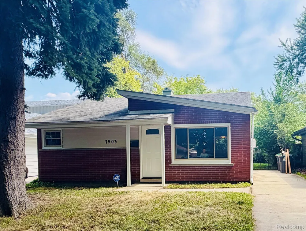 7903 Dudley Street Taylor City, MI 48180