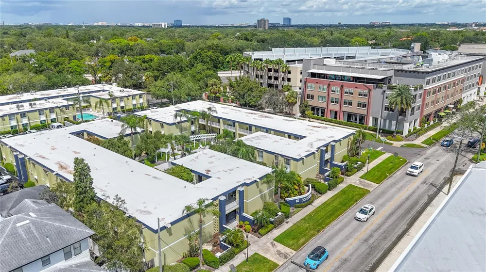 1301 S HOWARD AVENUE #B18 Tampa, FL 33606