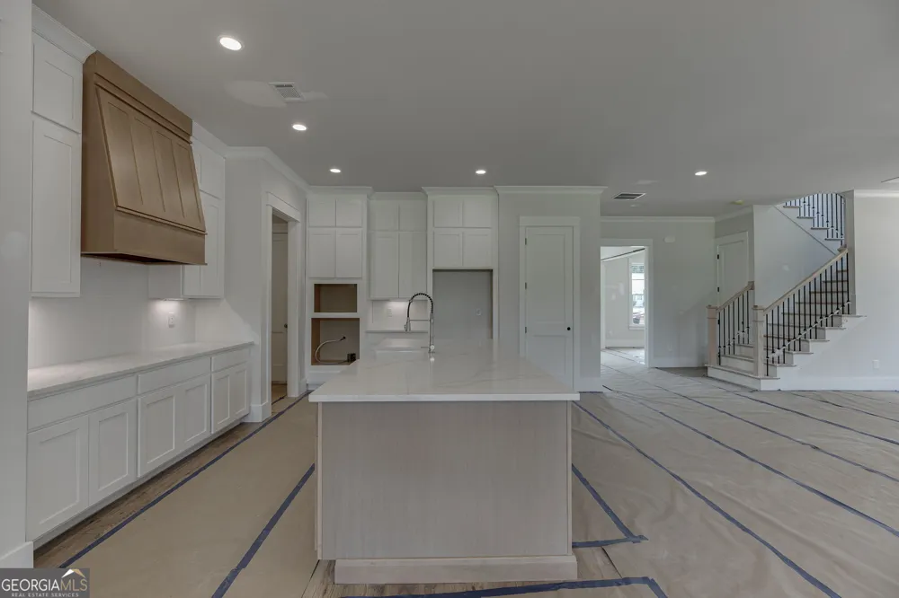9 Stonehedge DR Buford, GA 30548