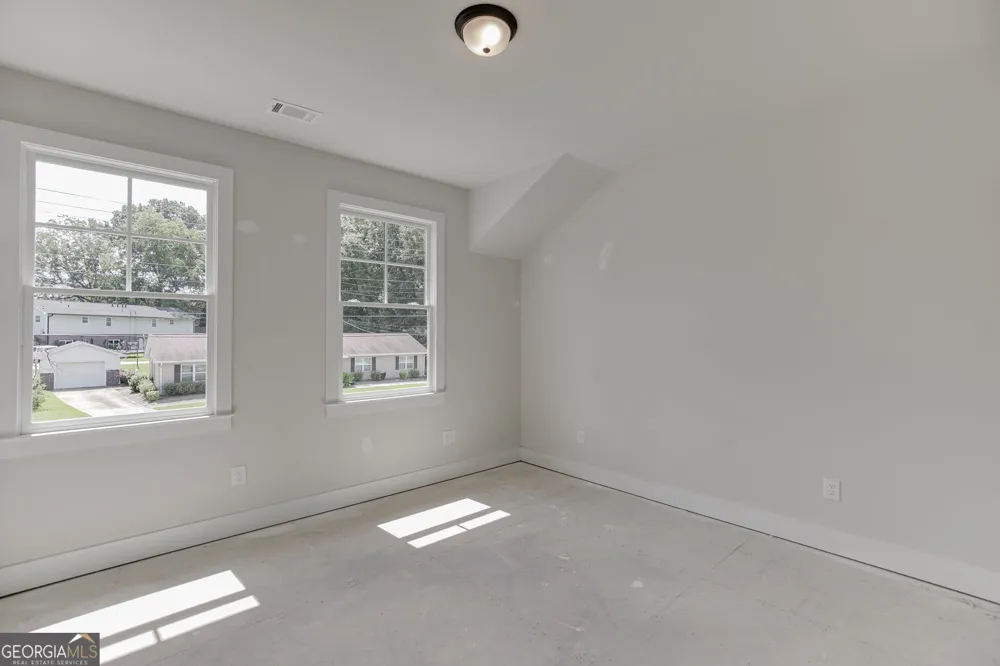 9 Stonehedge DR Buford, GA 30548