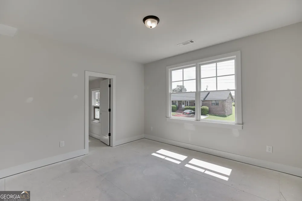 9 Stonehedge DR Buford, GA 30548