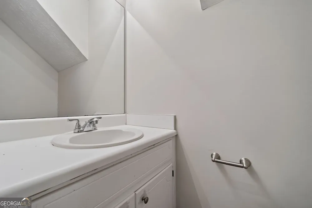 222 Deer Walk DR Winder, GA 30680