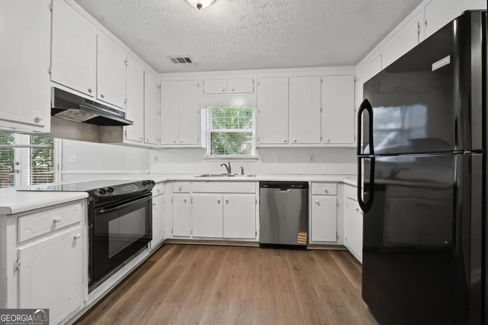 222 Deer Walk DR Winder, GA 30680