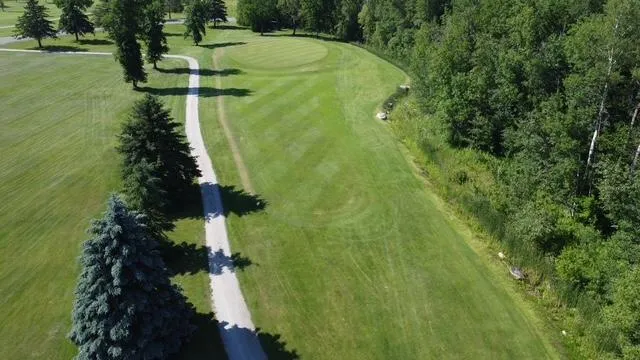 37293 Elm Drive Warroad, MN 56763