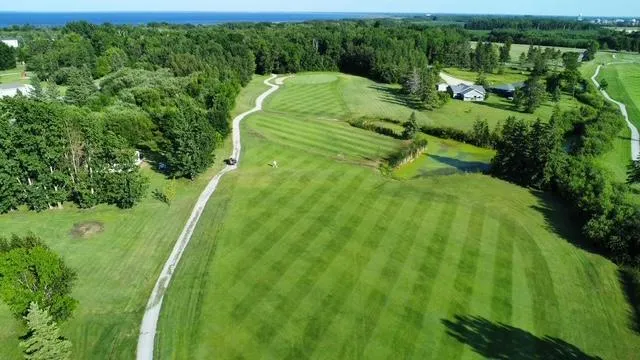 37293 Elm Drive Warroad, MN 56763