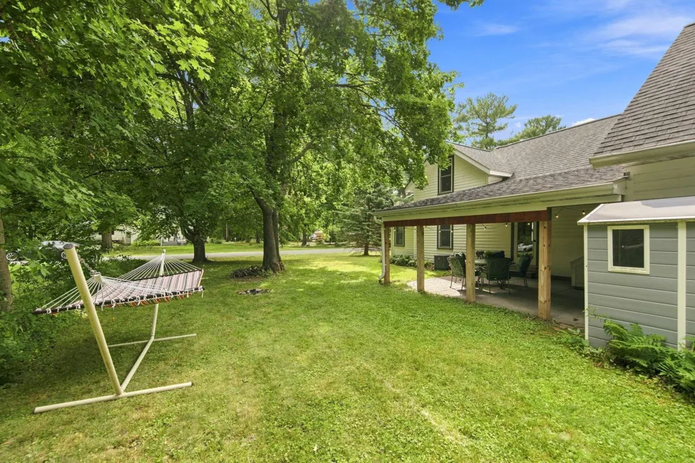 406 Maple Street Taylors Falls, MN 55084