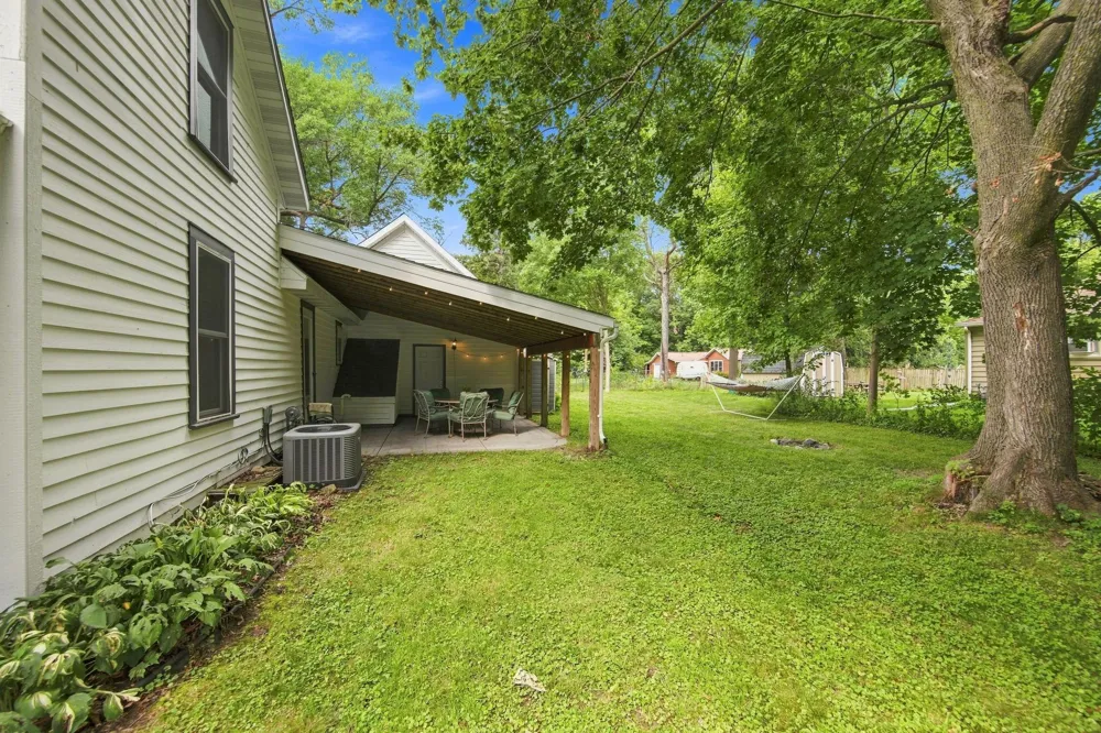 406 Maple Street Taylors Falls, MN 55084