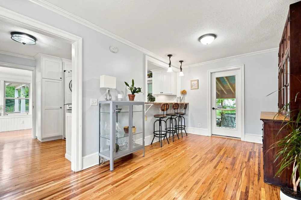 406 Maple Street Taylors Falls, MN 55084