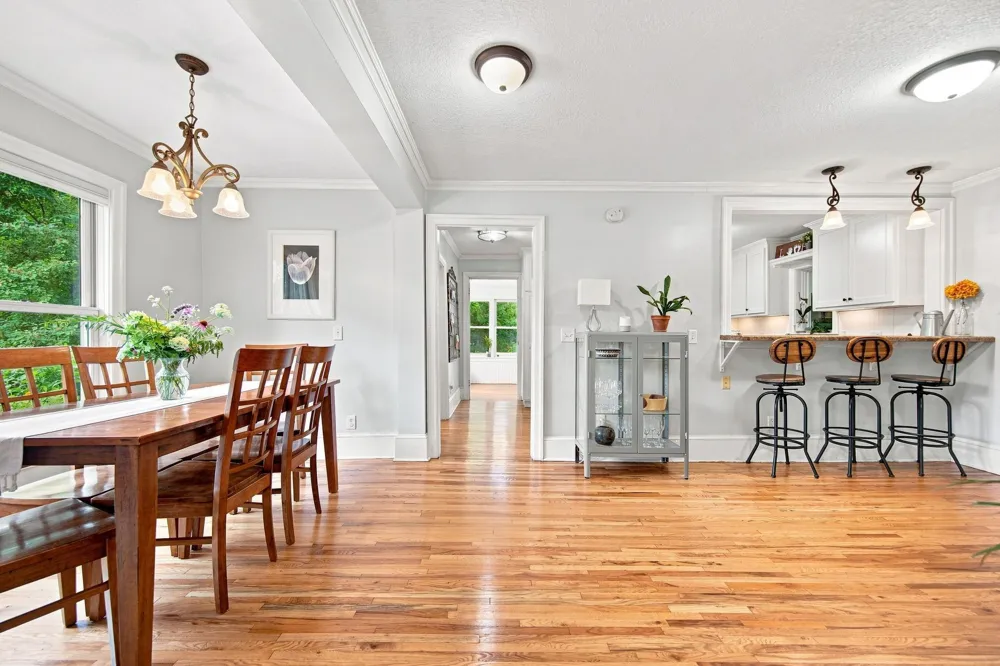 406 Maple Street Taylors Falls, MN 55084