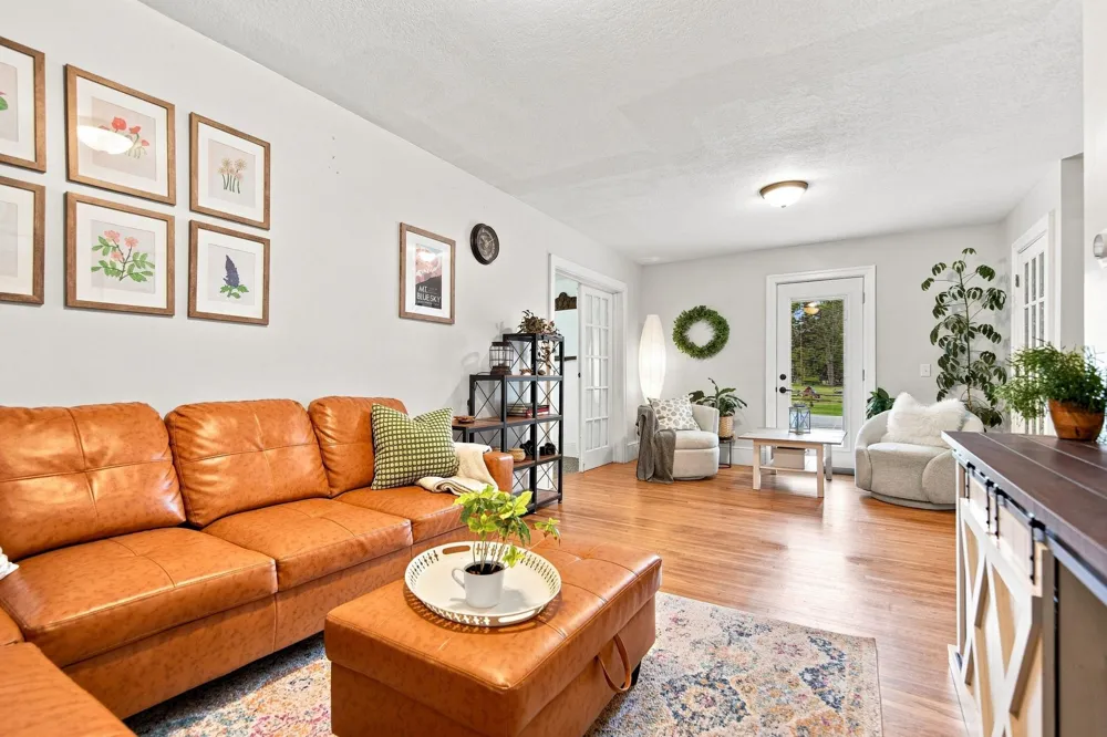 406 Maple Street Taylors Falls, MN 55084