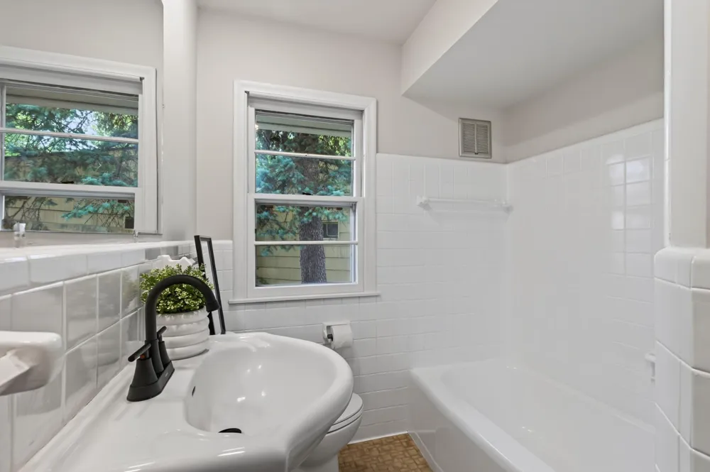 1325 Flag Avenue S Saint Louis Park, MN 55426