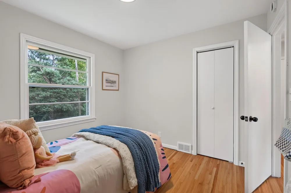 1325 Flag Avenue S Saint Louis Park, MN 55426