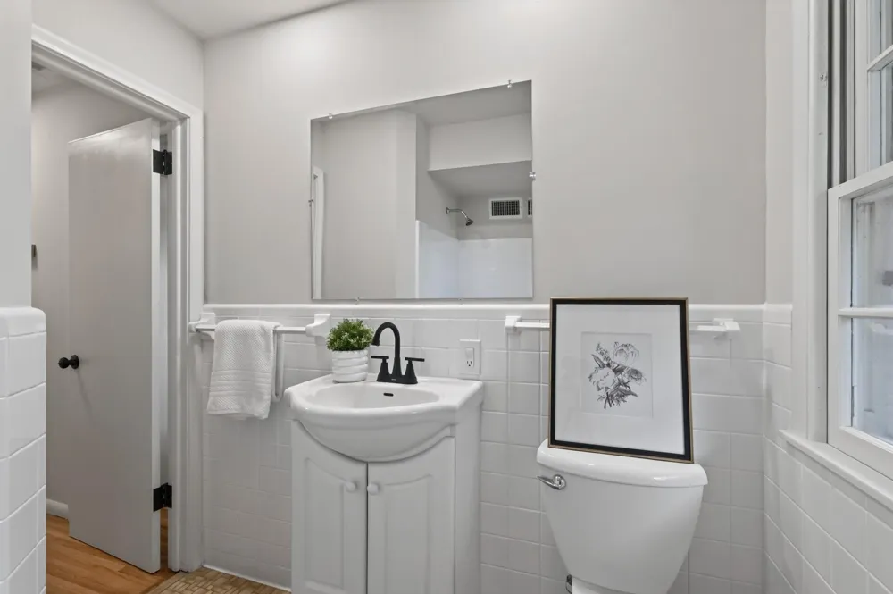 1325 Flag Avenue S Saint Louis Park, MN 55426