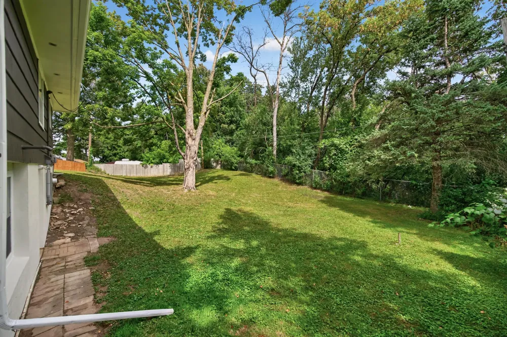 1325 Flag Avenue S Saint Louis Park, MN 55426