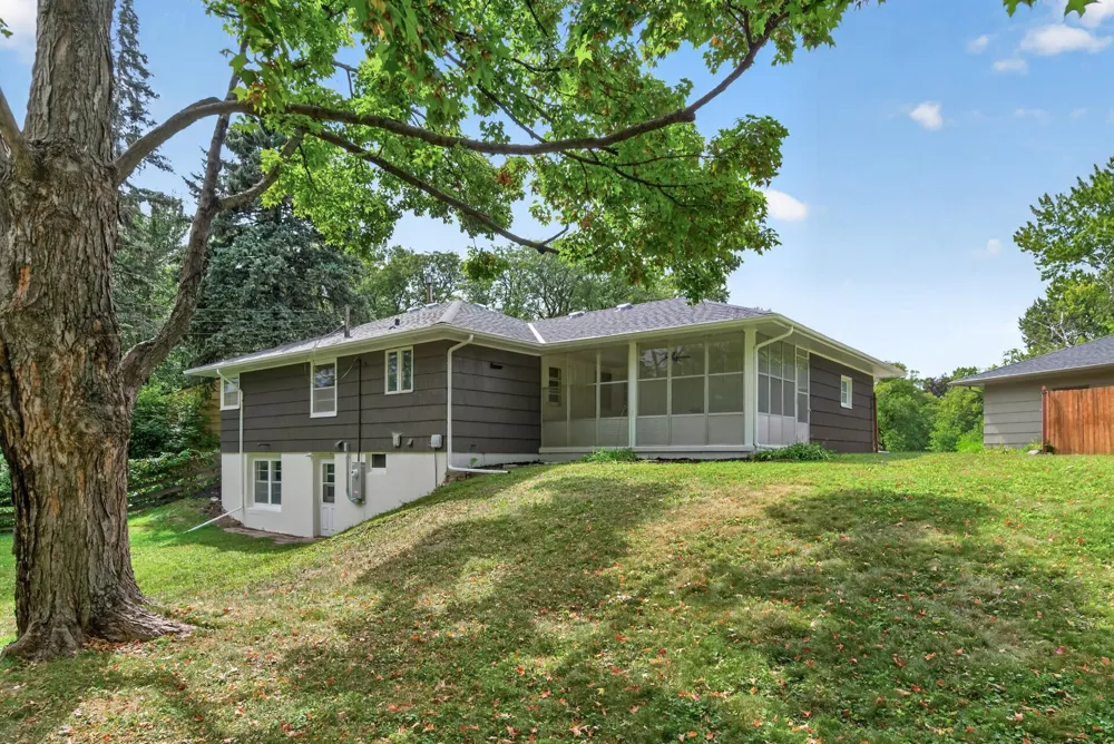 1325 Flag Avenue S Saint Louis Park, MN 55426