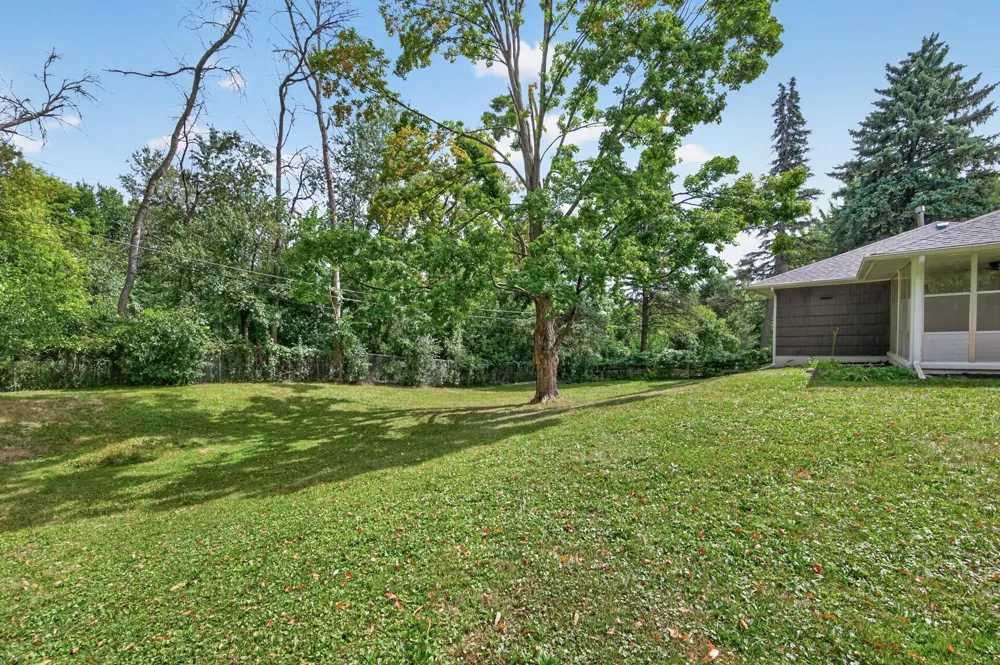 1325 Flag Avenue S Saint Louis Park, MN 55426