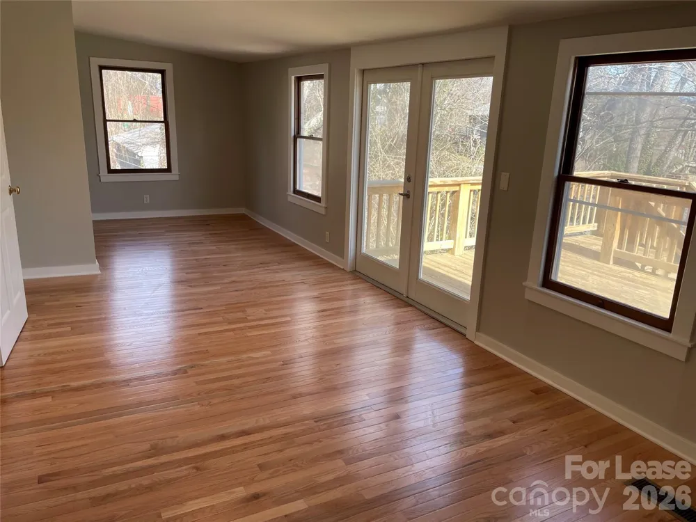 41 Blue Ridge Avenue Asheville, NC 28806