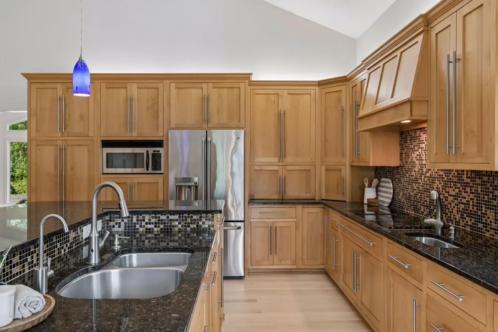 1728 Trail Road Mendota Heights, MN 55118