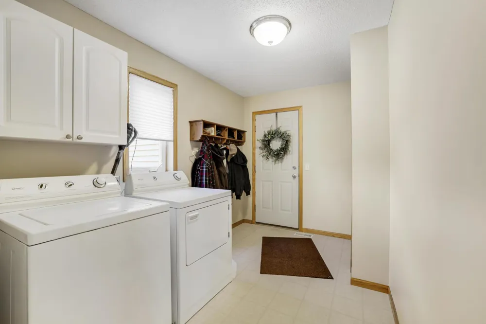 19951 Excelsior Lane Farmington, MN 55024