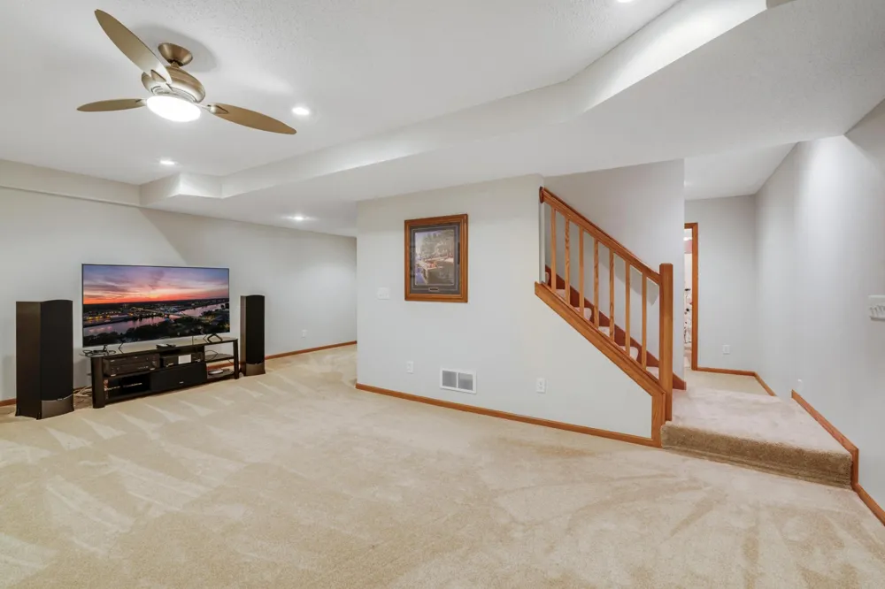 19951 Excelsior Lane Farmington, MN 55024