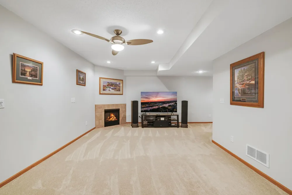 19951 Excelsior Lane Farmington, MN 55024