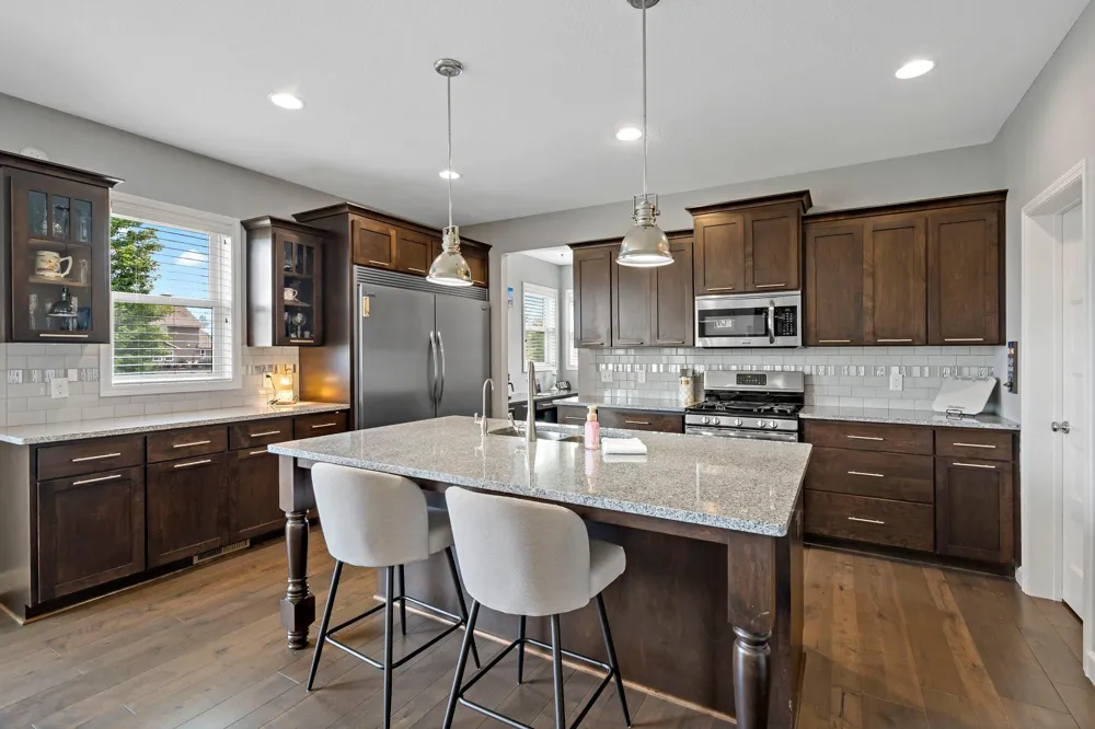 18838 Iden Avenue Lakeville, MN 55044