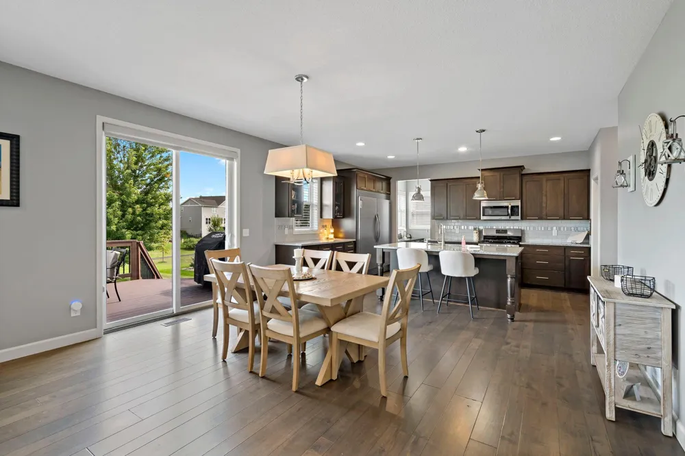 18838 Iden Avenue Lakeville, MN 55044