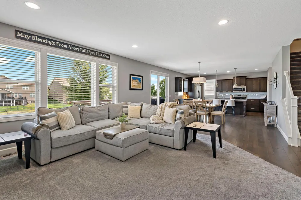 18838 Iden Avenue Lakeville, MN 55044
