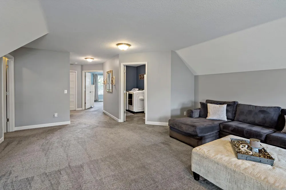 18838 Iden Avenue Lakeville, MN 55044