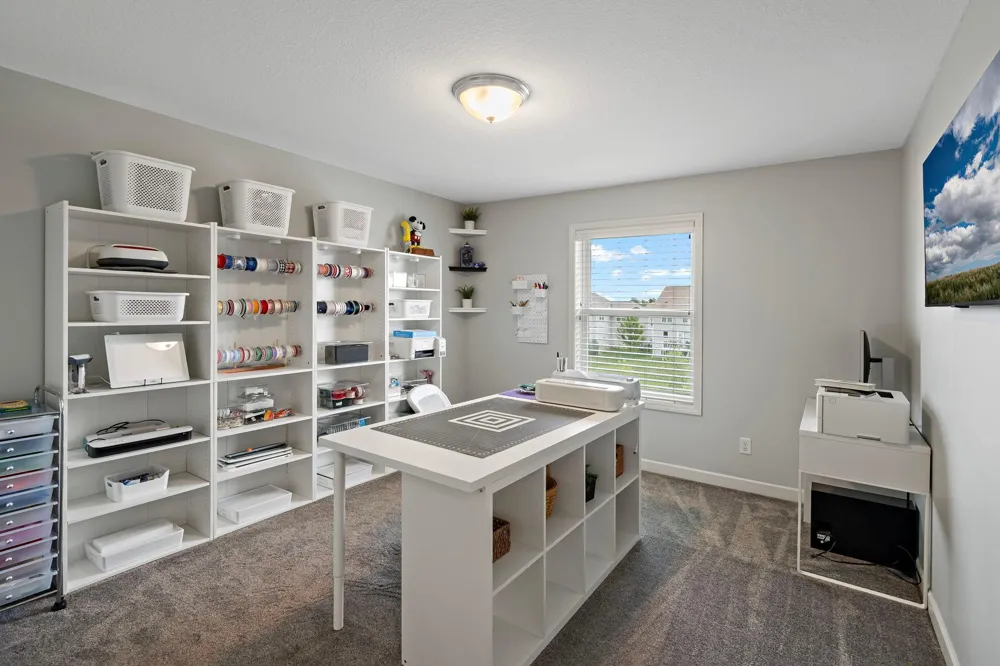 18838 Iden Avenue Lakeville, MN 55044