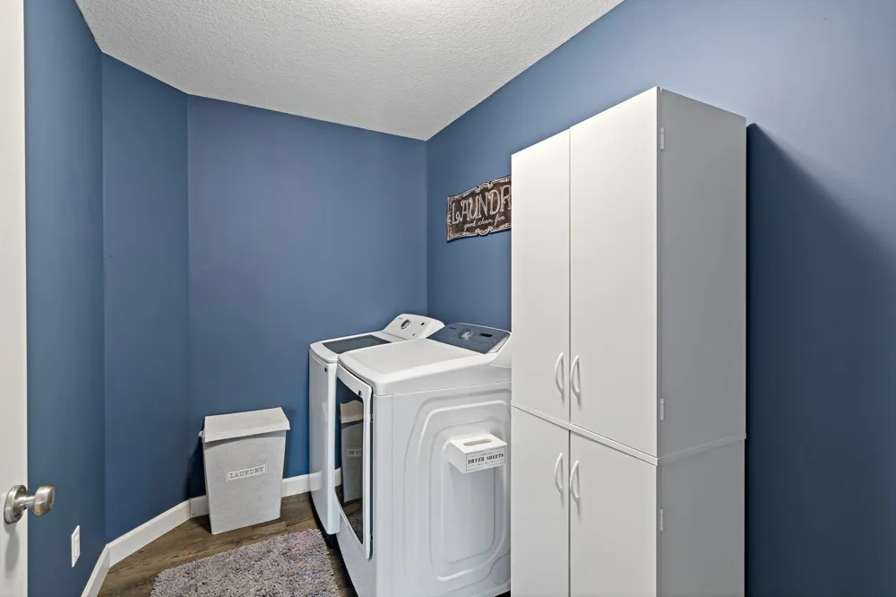 18838 Iden Avenue Lakeville, MN 55044