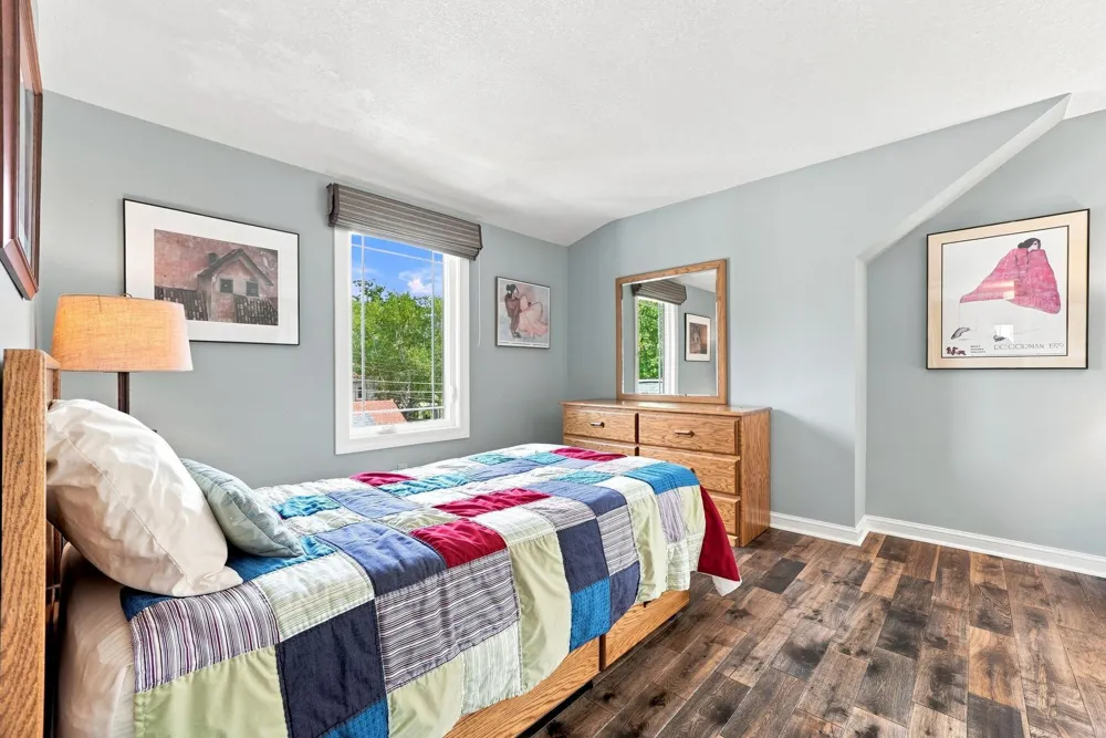 3410 Zenith Avenue Robbinsdale, MN 55422
