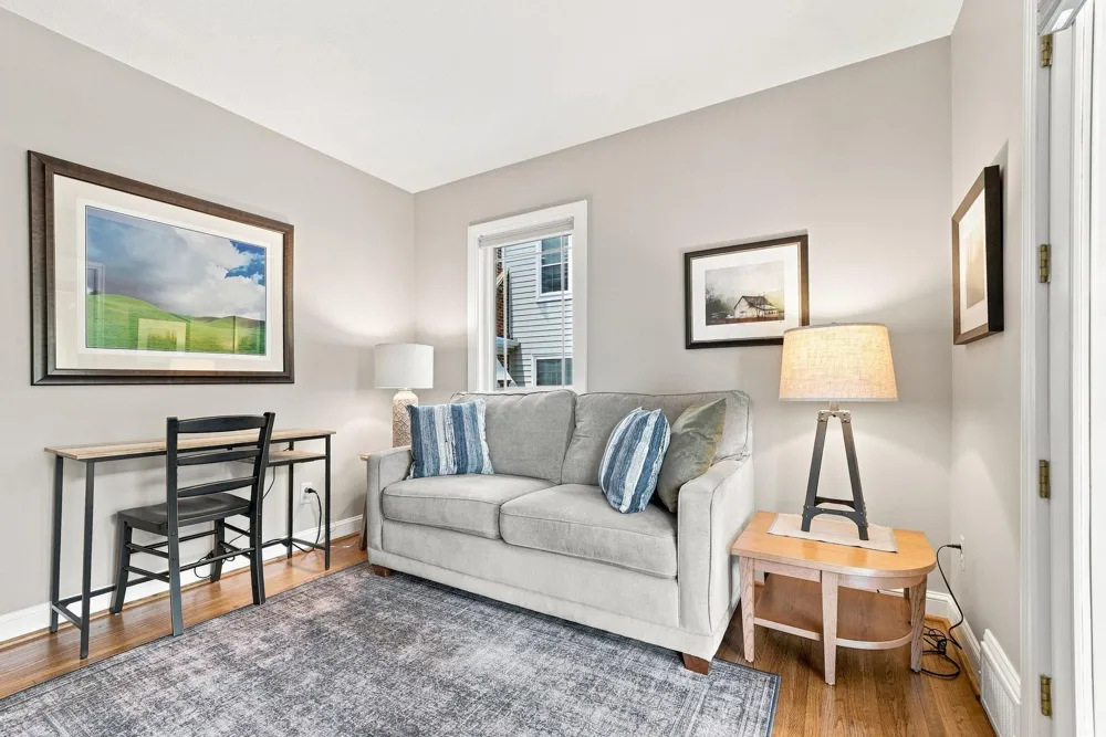 3410 Zenith Avenue Robbinsdale, MN 55422