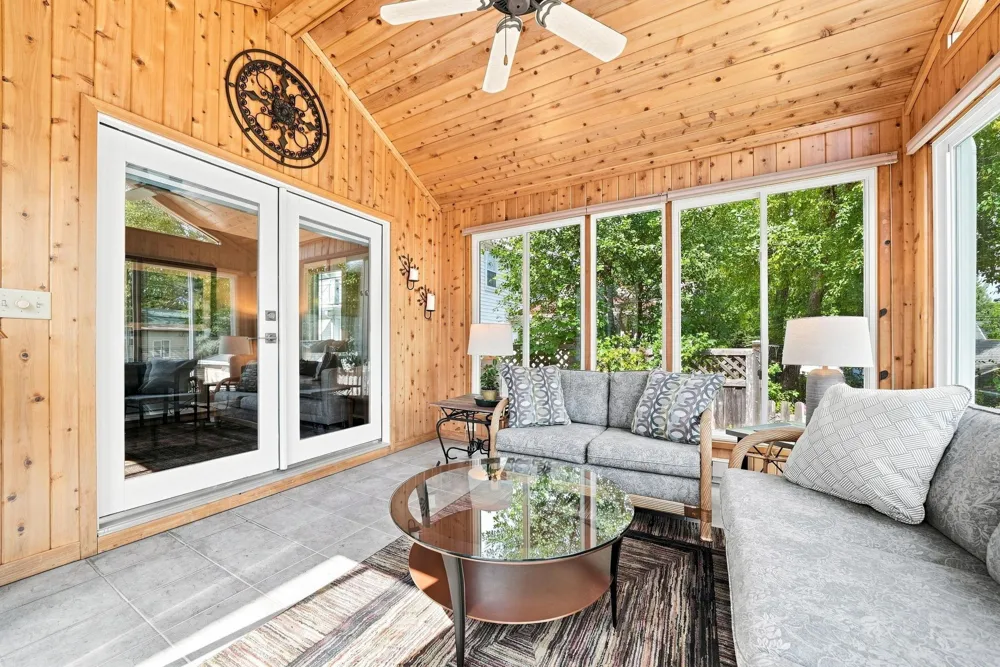 3410 Zenith Avenue Robbinsdale, MN 55422