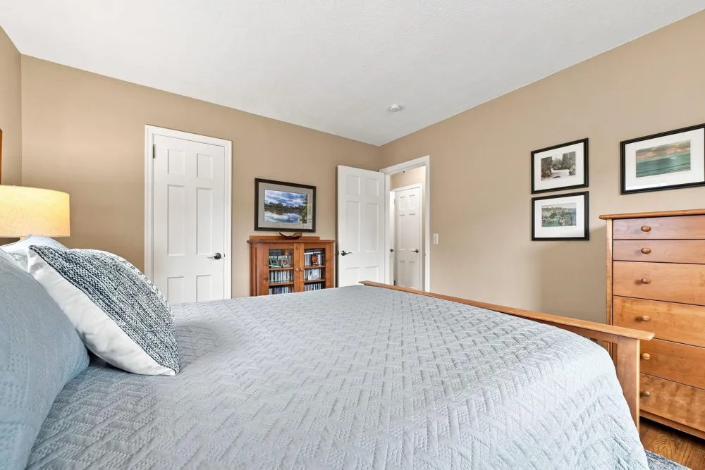 3410 Zenith Avenue Robbinsdale, MN 55422