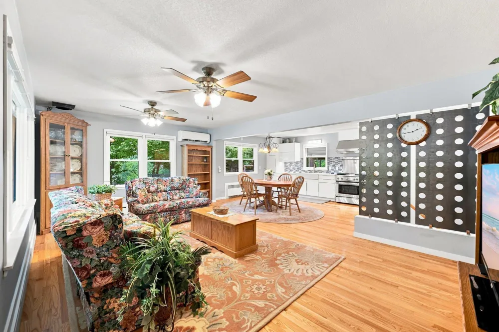 205 Lake Street SW Hutchinson, MN 55350