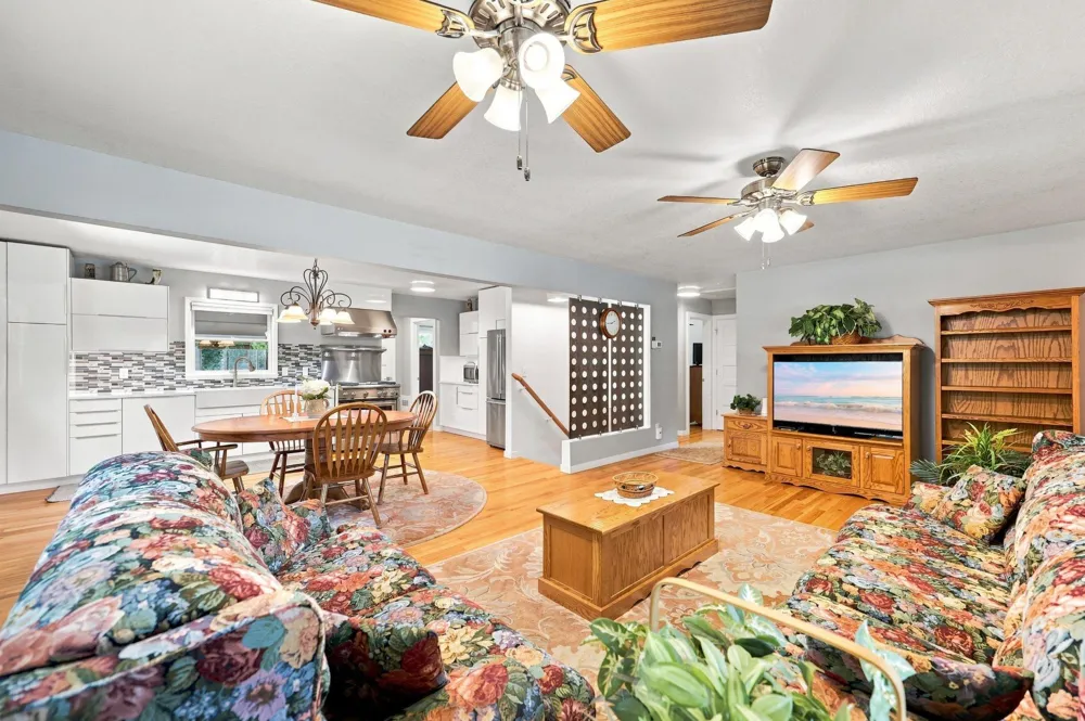 205 Lake Street SW Hutchinson, MN 55350