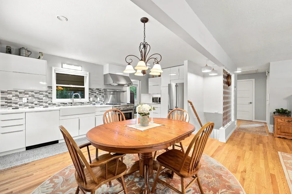 205 Lake Street SW Hutchinson, MN 55350