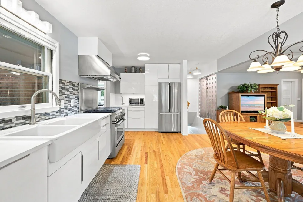 205 Lake Street SW Hutchinson, MN 55350