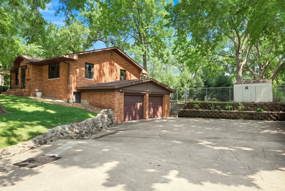 205 Lake Street SW Hutchinson, MN 55350
