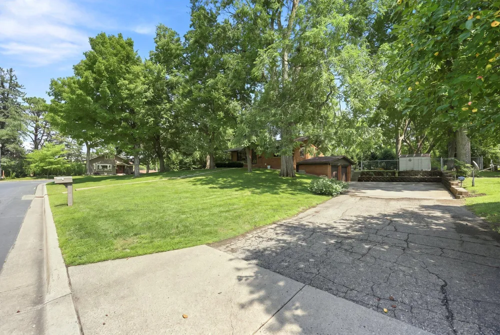 205 Lake Street SW Hutchinson, MN 55350