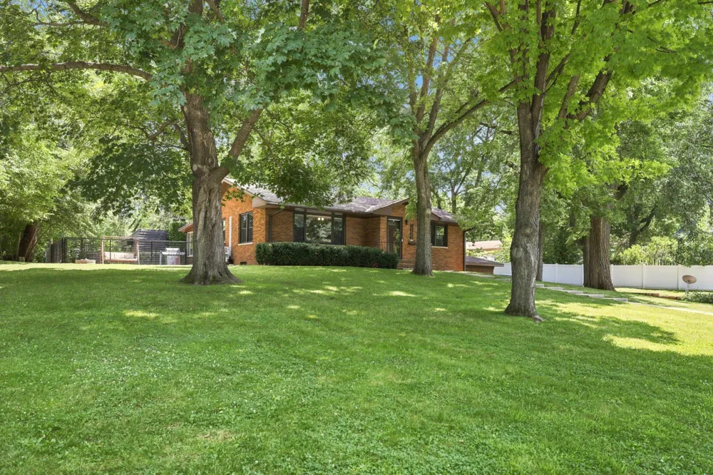 205 Lake Street SW Hutchinson, MN 55350