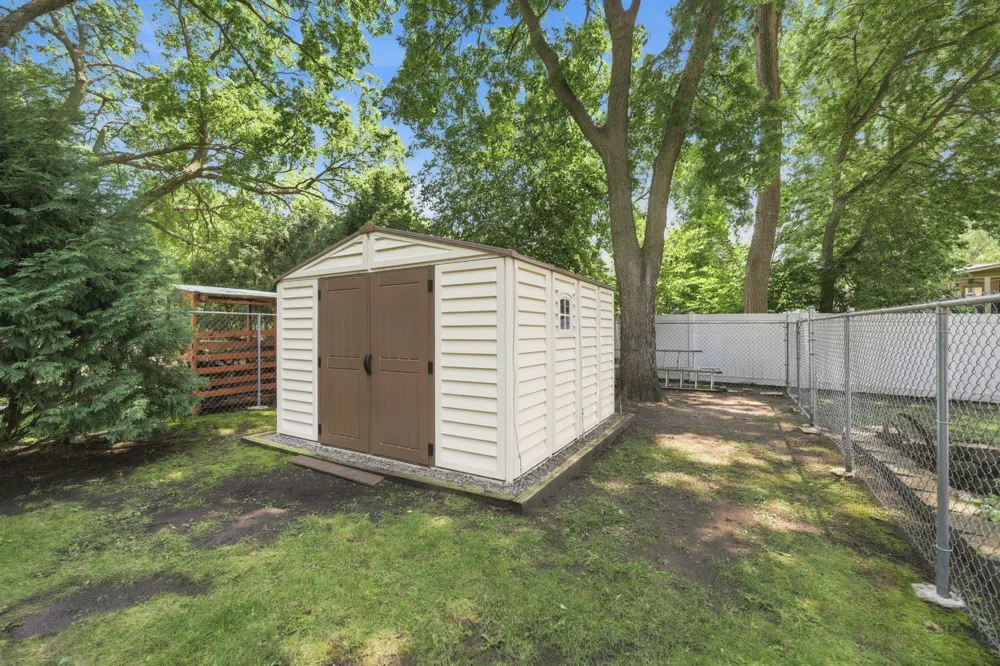 205 Lake Street SW Hutchinson, MN 55350