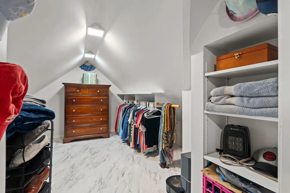 3017 Edgewood Avenue S Saint Louis Park, MN 55426