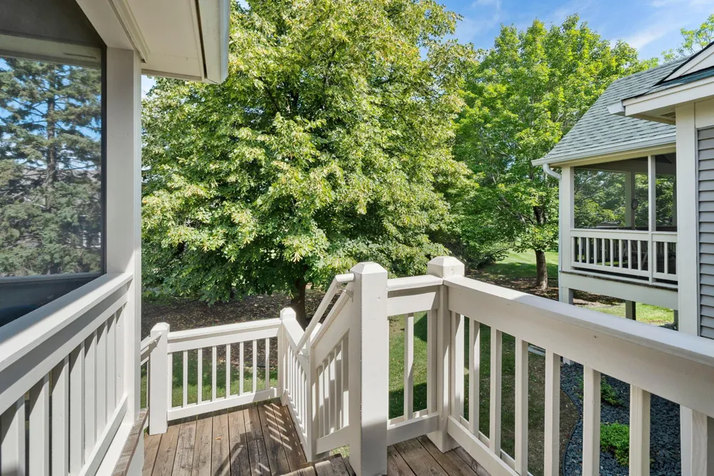 2996 Highcourte Roseville, MN 55113