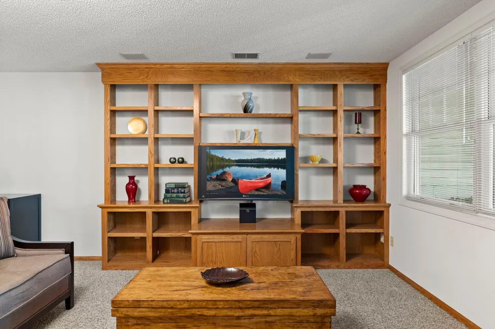 2996 Highcourte Roseville, MN 55113