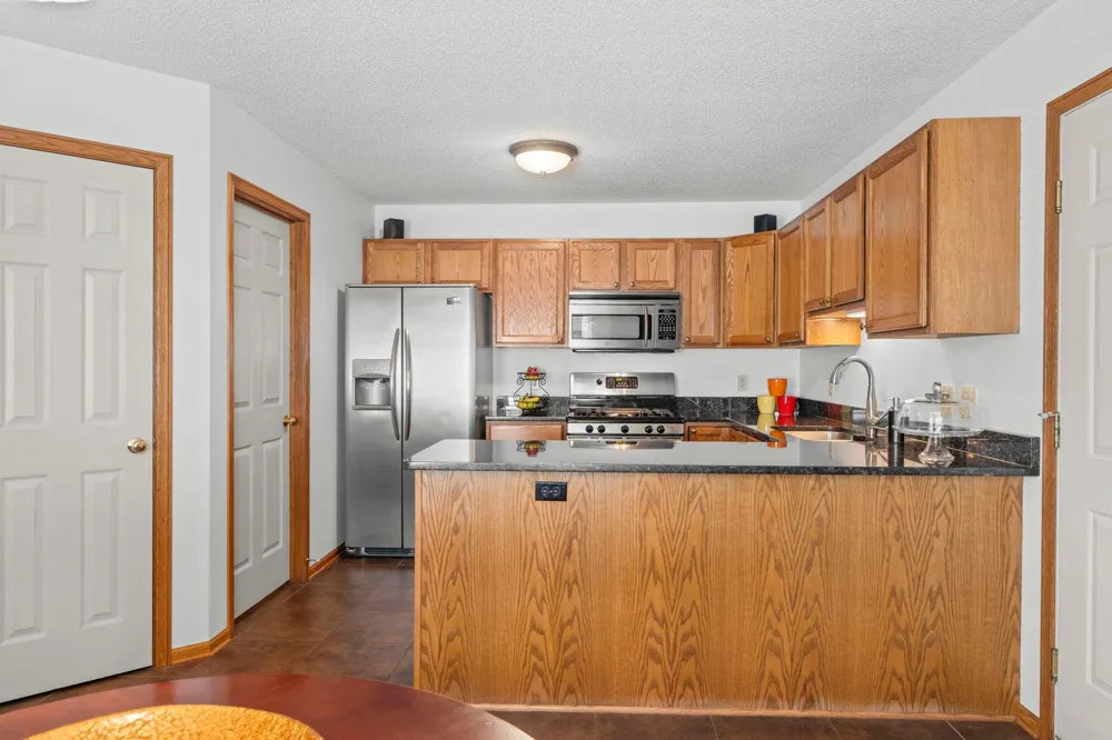 2996 Highcourte Roseville, MN 55113